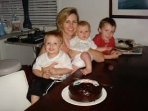 Melissa with her 3 boys (all under the age of 4yrs) as she started Hypnobirthing Australia from the kitchen bench.